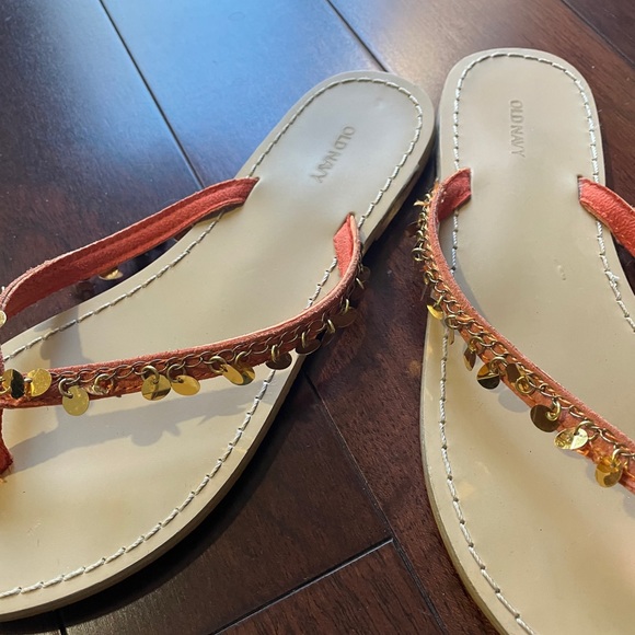Old Navy Sequin flip flops - Picture 4 of 4